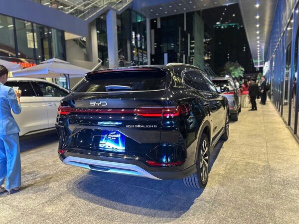 BYD Sealion 6