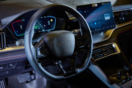 BYD Sealion 6