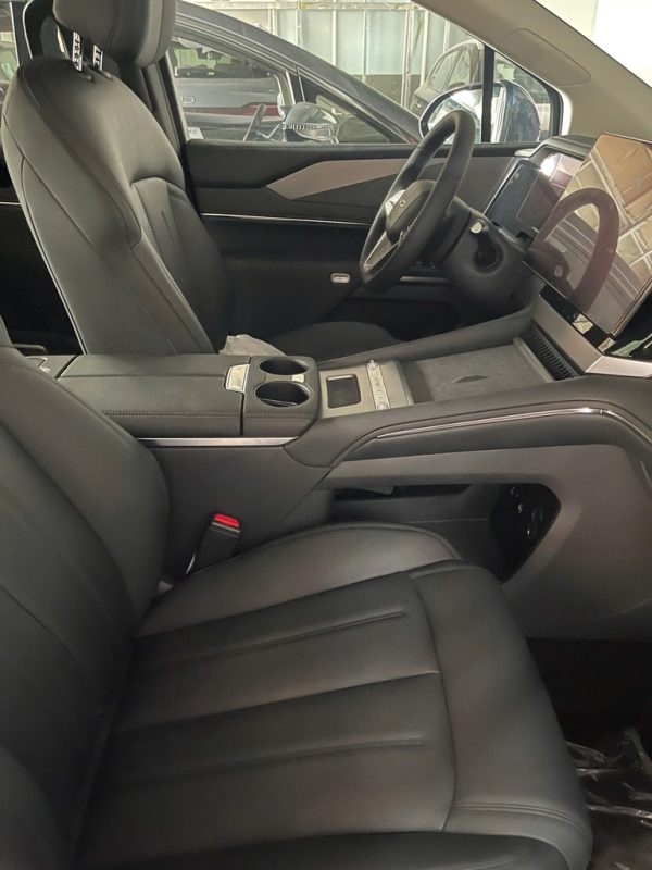 BYD M9