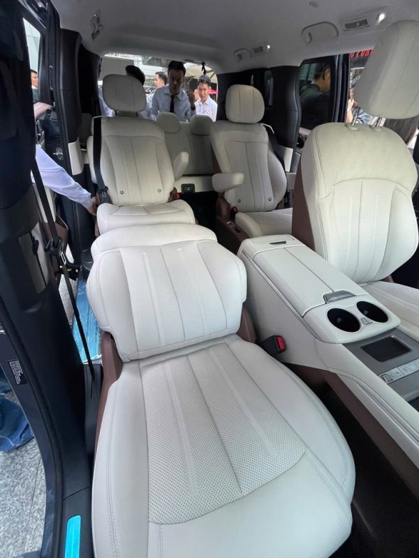 BYD M9